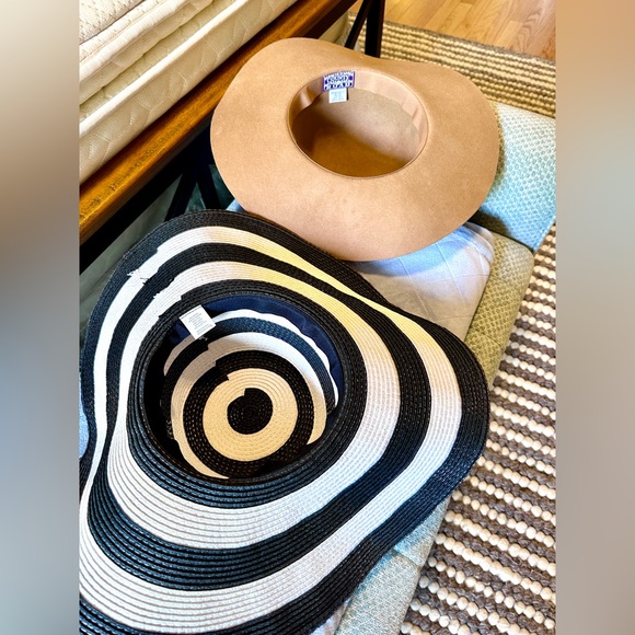 Bundle two floppy hats worn once. Old Country Road - Picture 3 of 5